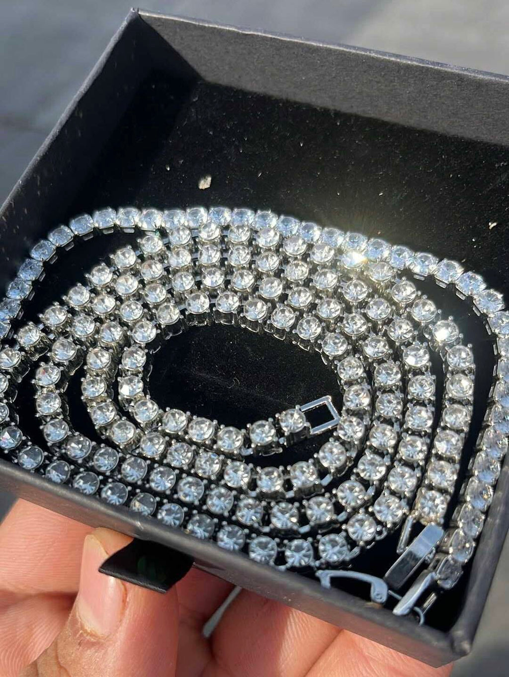 Dark shine (necklace)